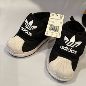 Adidas toddler 6 Superstar 360 Black White Sneakers